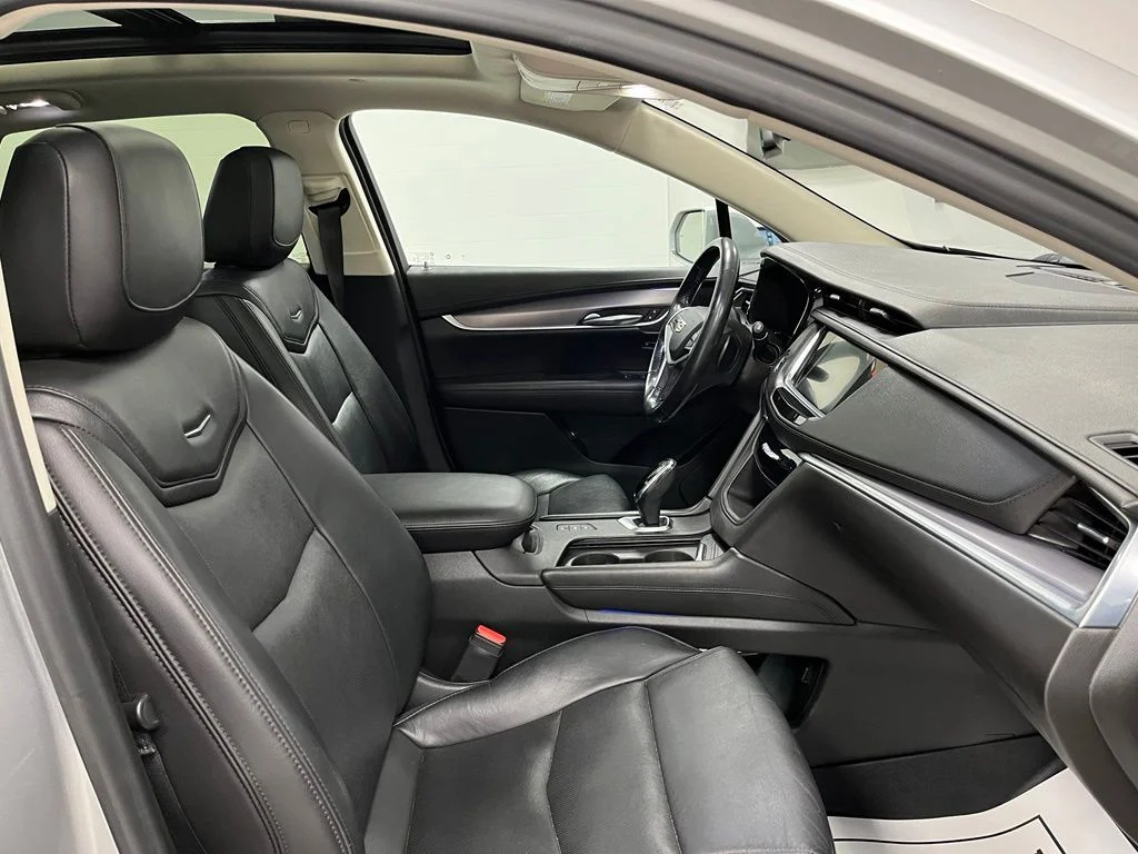 Used 2019 Silver Cadillac Premium Luxury image 55
