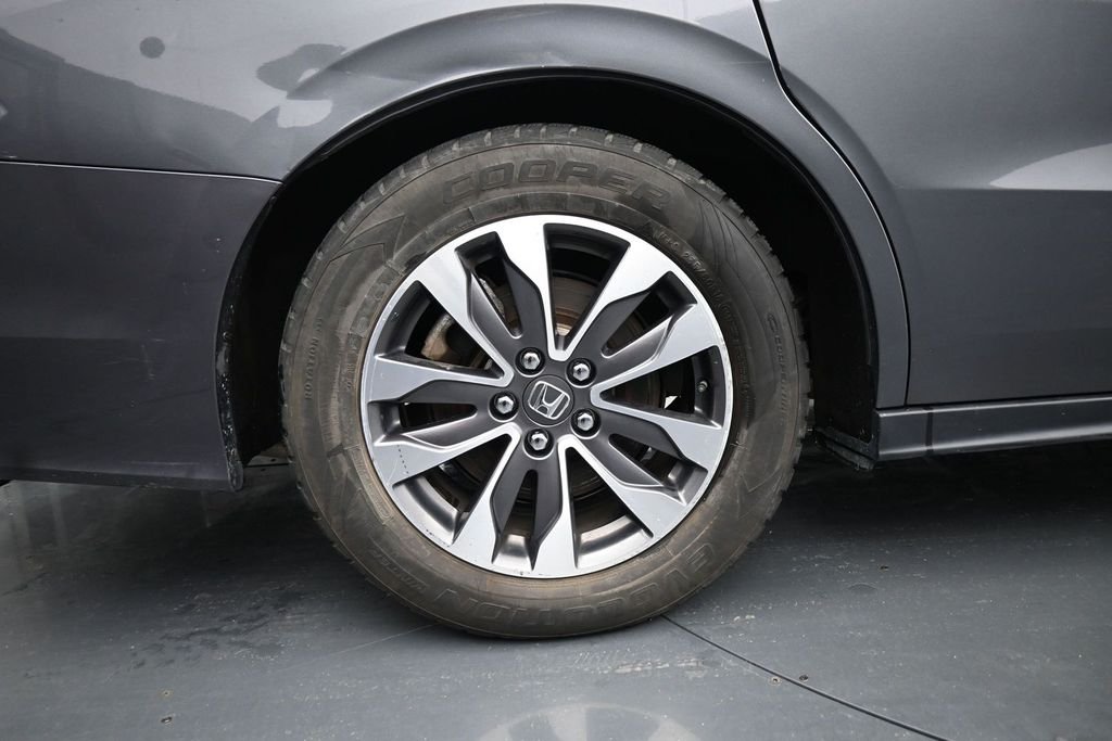 Used 2023  Honda EX-L image 10