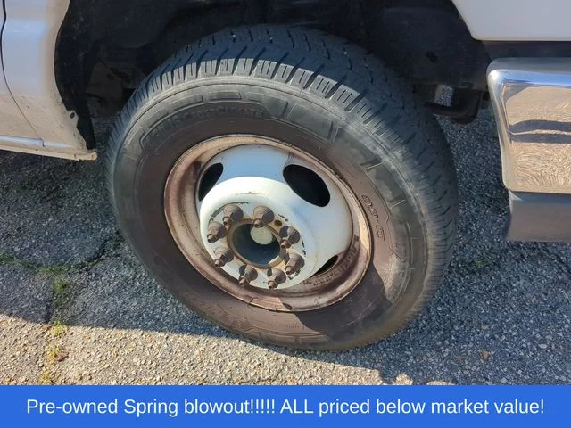 Used 2017 White Ford XL image 16