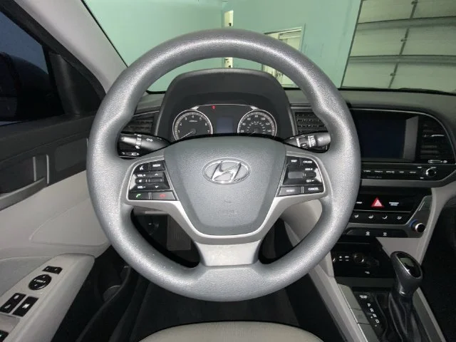 Used 2017 Gray Hyundai SE image 14