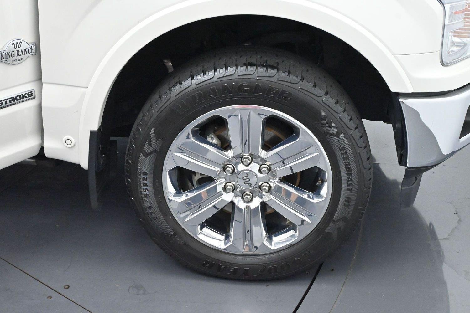 Used 2018 White Platinum Metallic Tricoat Ford XL image 42