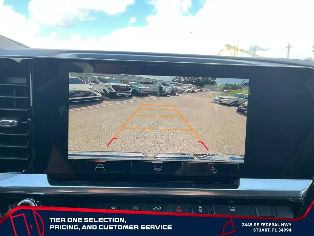 New 2026 Sterling Metallic GMC Elevation image 24