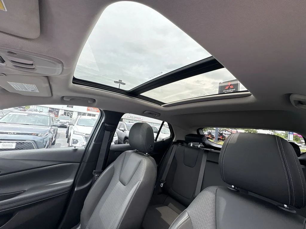 Used 2023 Gray Buick Select image 16
