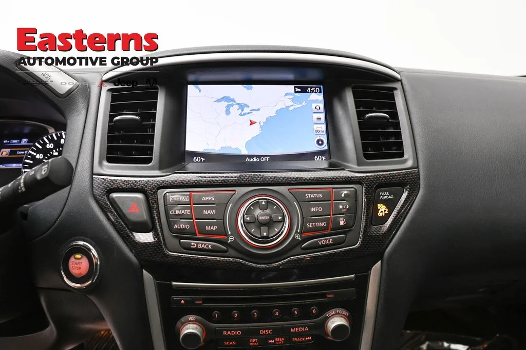 Used 2020 Gray Nissan SL image 15