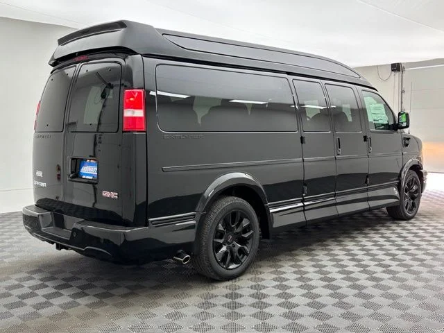 New 2026 Onyx Black GMC Explorer Limited SE image 8