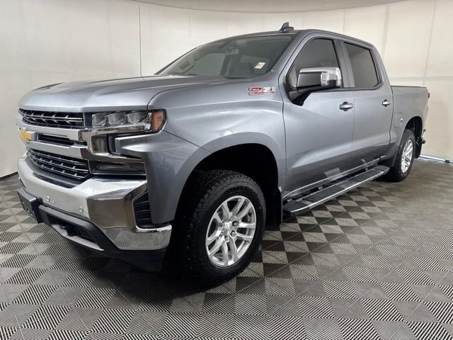 Used 2020 Gray Chevrolet LT image 8