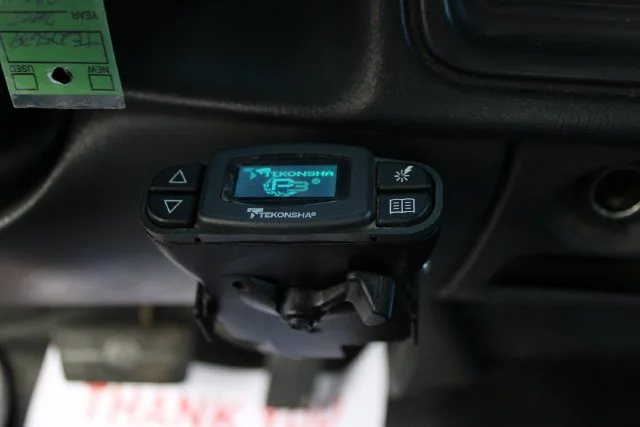 Used 2005 White Chevrolet Work Truck image 13