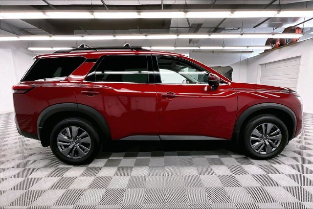 Used 2023 Scarlet Ember Tintcoat Nissan SV image 15