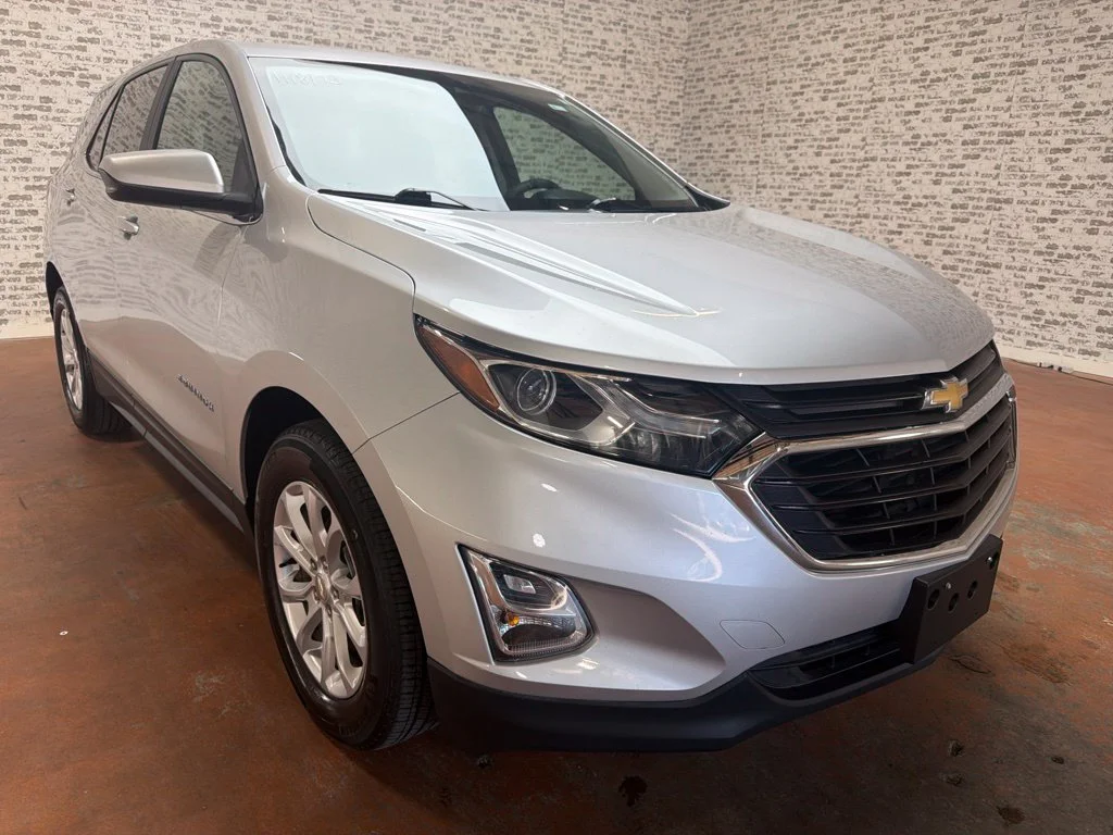 Used 2021 Silver Ice Metallic Chevrolet LT image 9