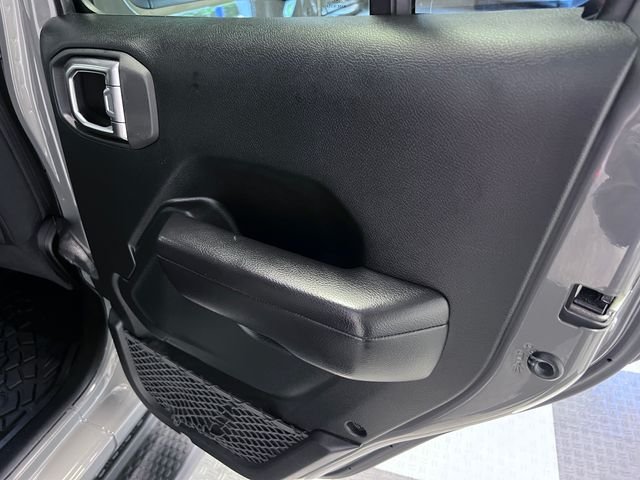 Used 2020 Gray Jeep Unlimited Sport S image 13