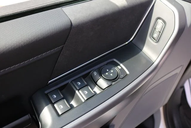 New 2026 Oxford White Ford XLT image 23