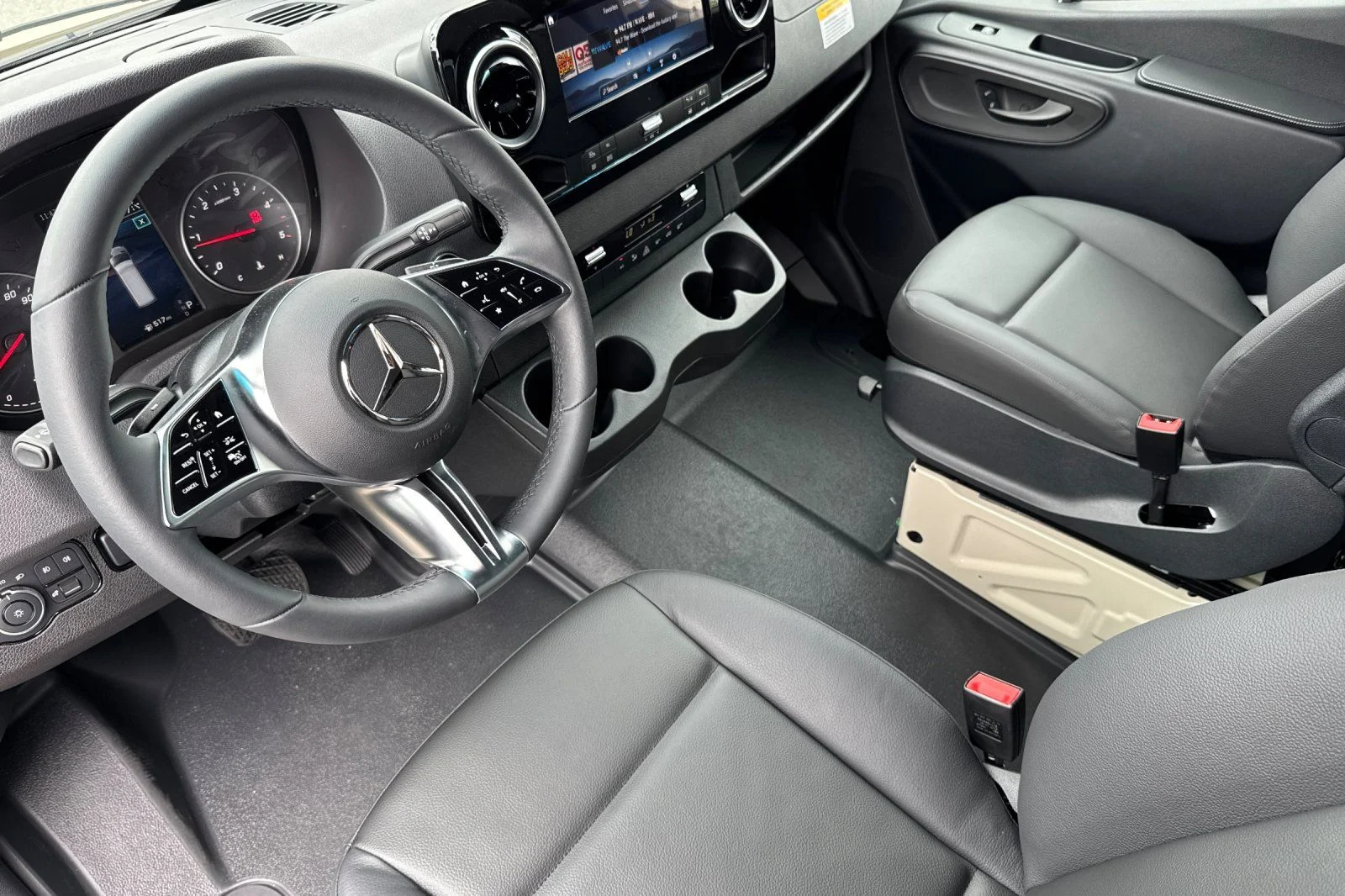 2026 Mercedes-Benz Sprinter Crew Van Base - Photo 8