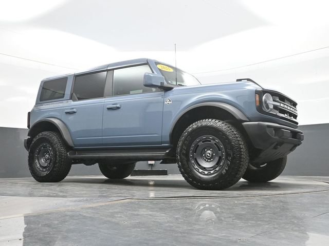 Used 2025 Gray Ford Outer Banks image 23