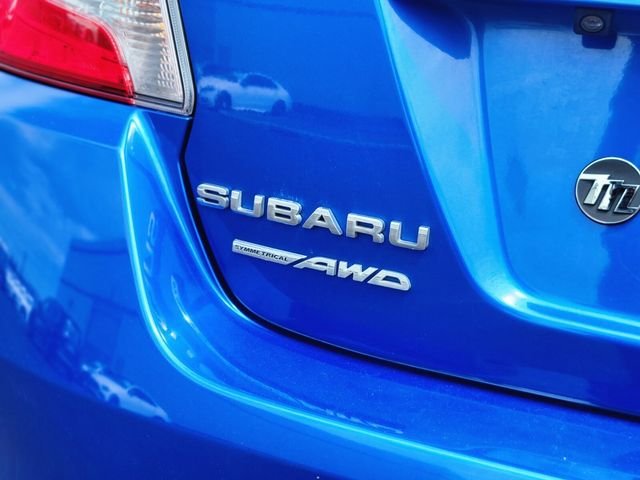 Used 2018 Blue Subaru Premium image 12