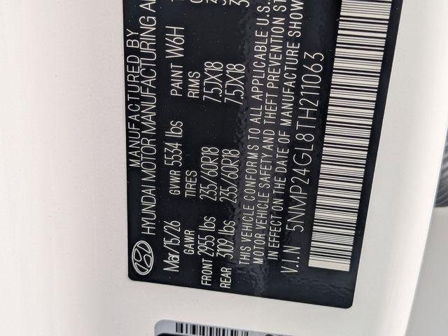 New 2026 White Hyundai SEL FWD image 21