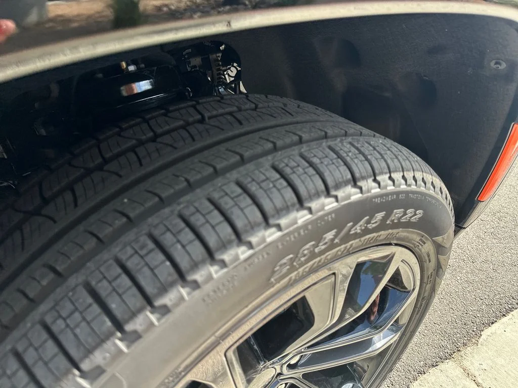 New 2026 High Gloss Black Exterior Paint Jeep Summit Reserve image 14