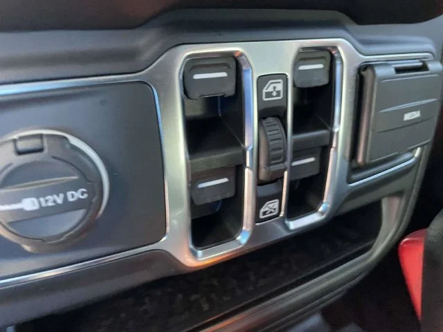 Used 2021 Red Jeep Sport image 19