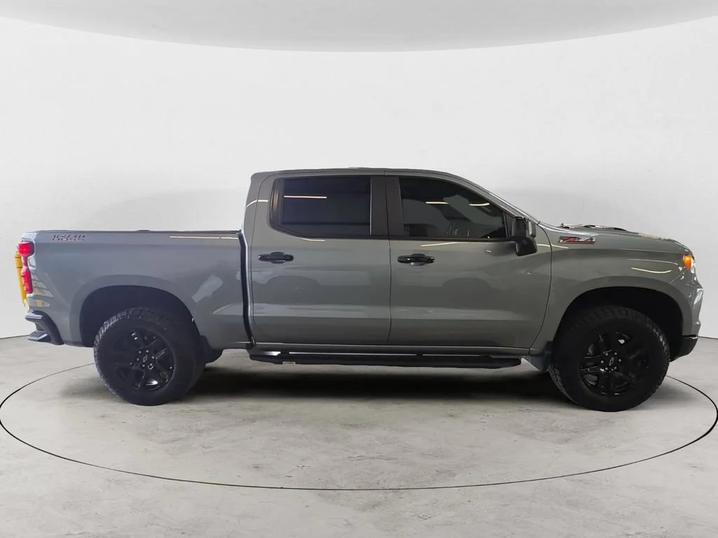 Used 2024 Sterling Gray Metallic Chevrolet LT Trail Boss image 4
