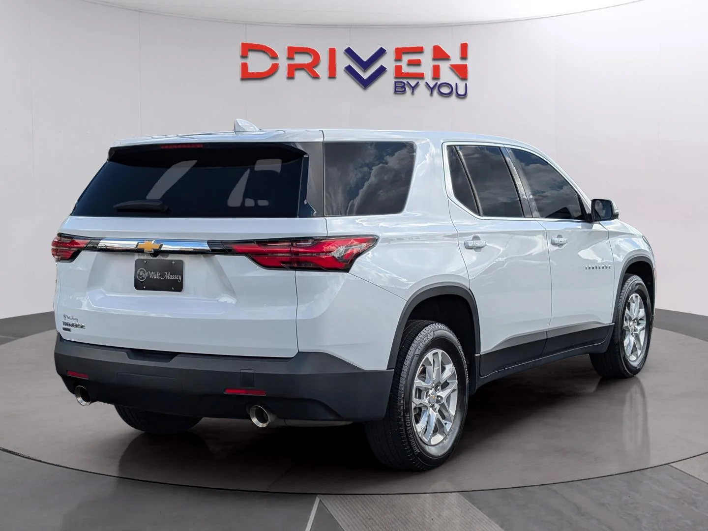 Used 2024 Summit White Chevrolet LS image 5