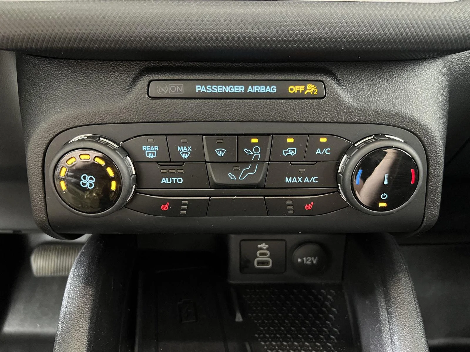 Used 2024 Azure Gray Metallic Tri-Coat Ford Big Bend image 18