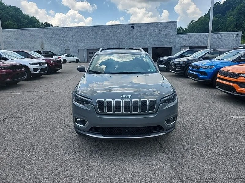 Used 2021 Gray Jeep Limited image 2