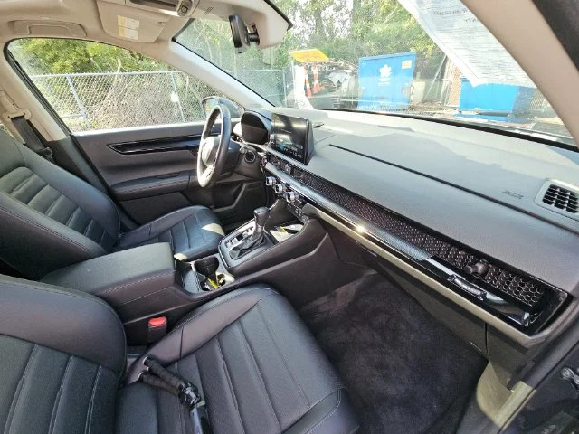 Used 2023 Black Honda EX-L image 38