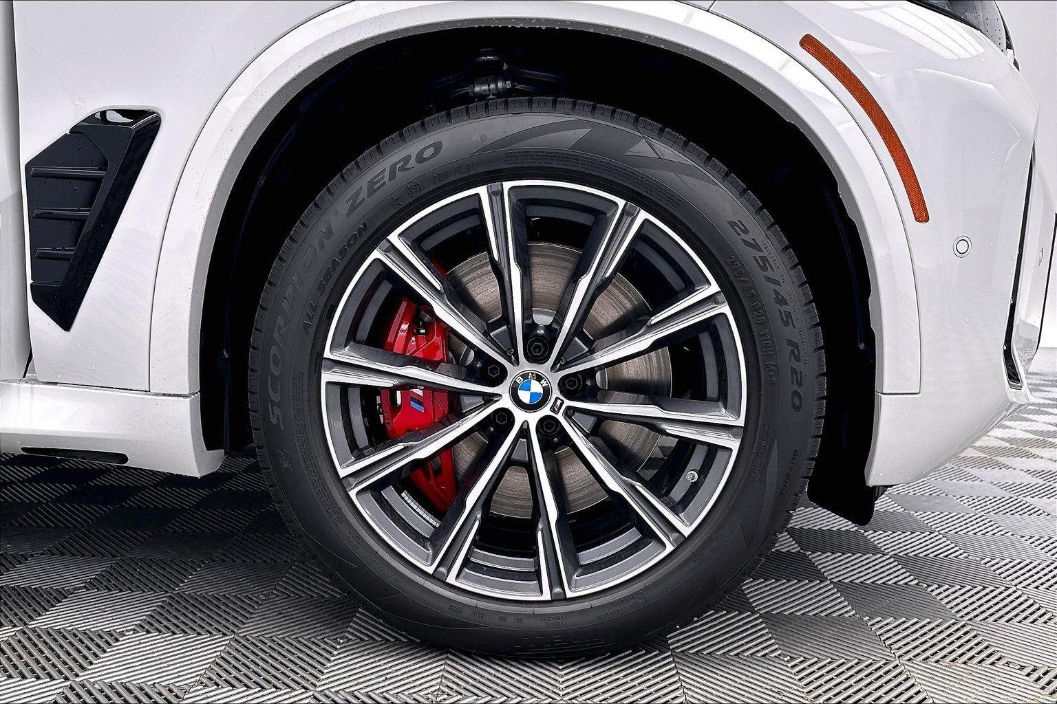 New 2026 Mineral White Metallic BMW xDrive50e image 36