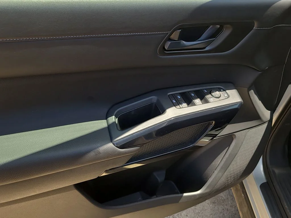 Used 2025 Silver Nissan SV image 20