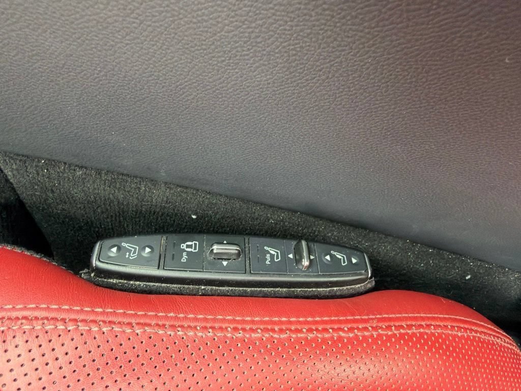 Used 2014 Palladium Silver Metallic Mercedes-Benz CLS 550 image 24