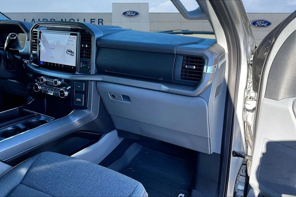 2025 Ford F-150 XLT - Photo 30