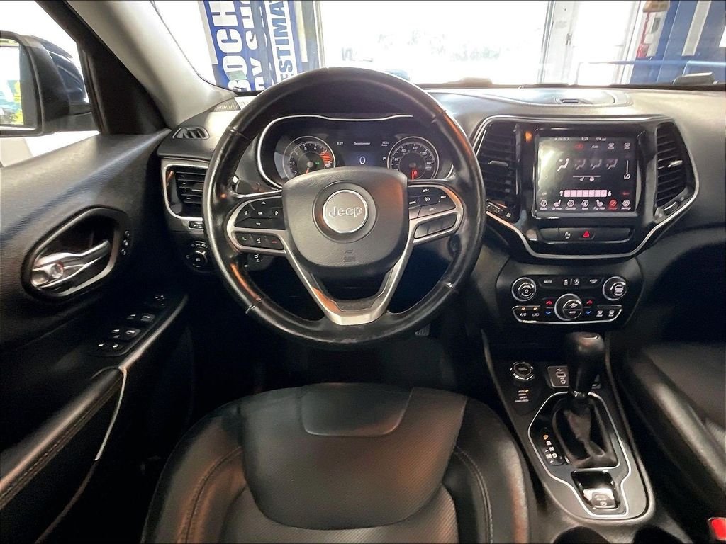 Used 2020 Blue Jeep Limited image 17