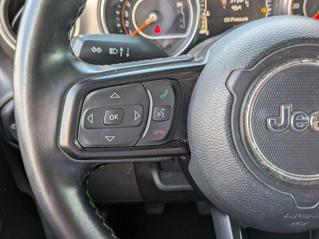 Used 2020 Gray Jeep Sport S image 17