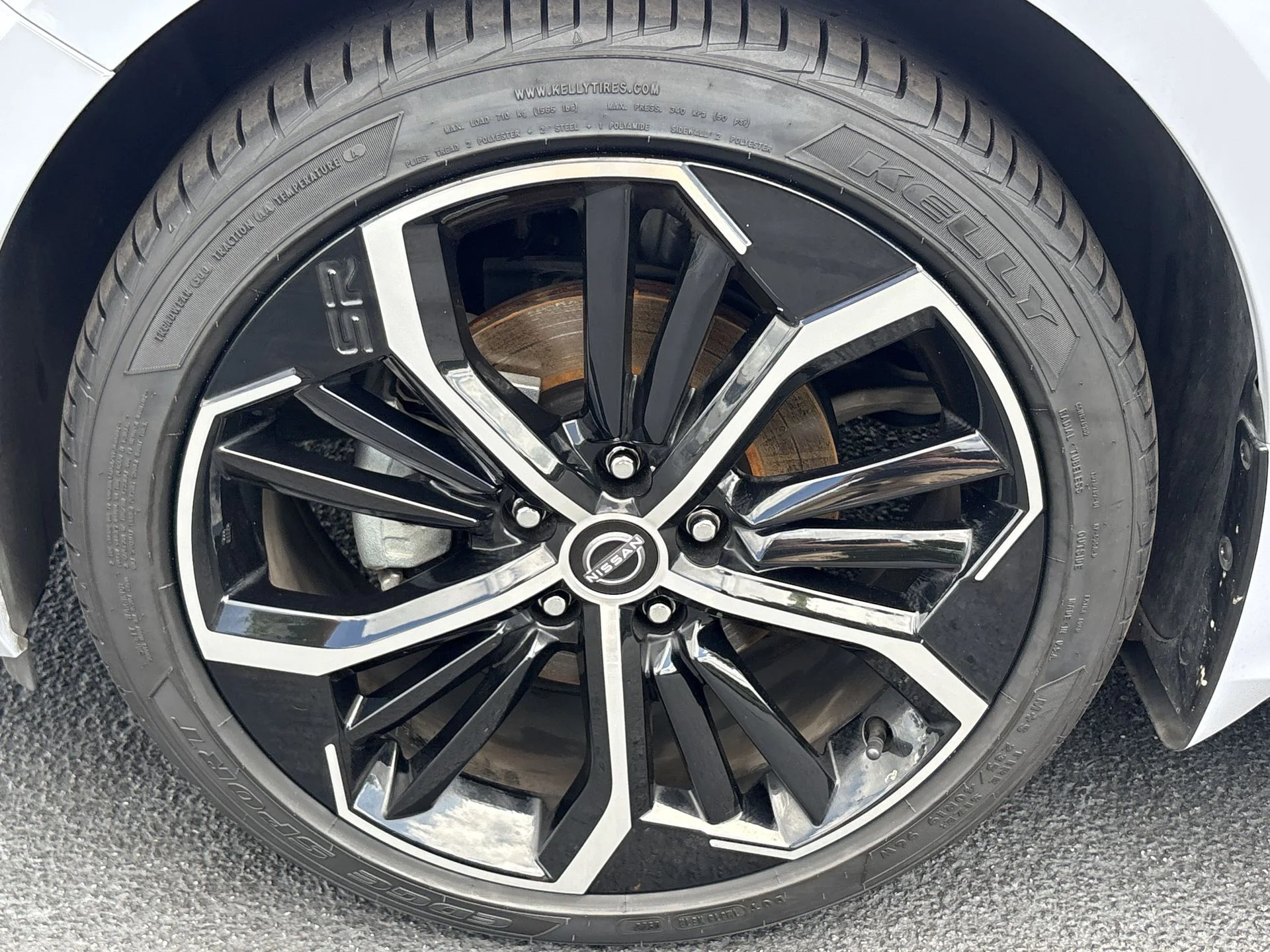 Certified Used 2025 Gray Nissan 2.5 SR image 28