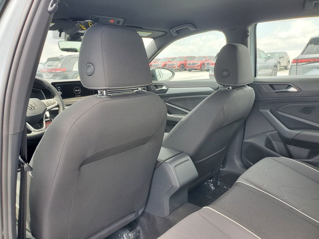 Used 2026 Gray Volkswagen 1.5T Sport image 7