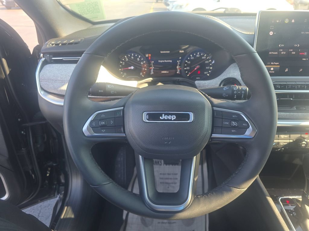 2023 Jeep Compass Latitude Lux - Photo 14