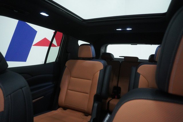 2027 Chevrolet Traverse Z71 - Photo 22