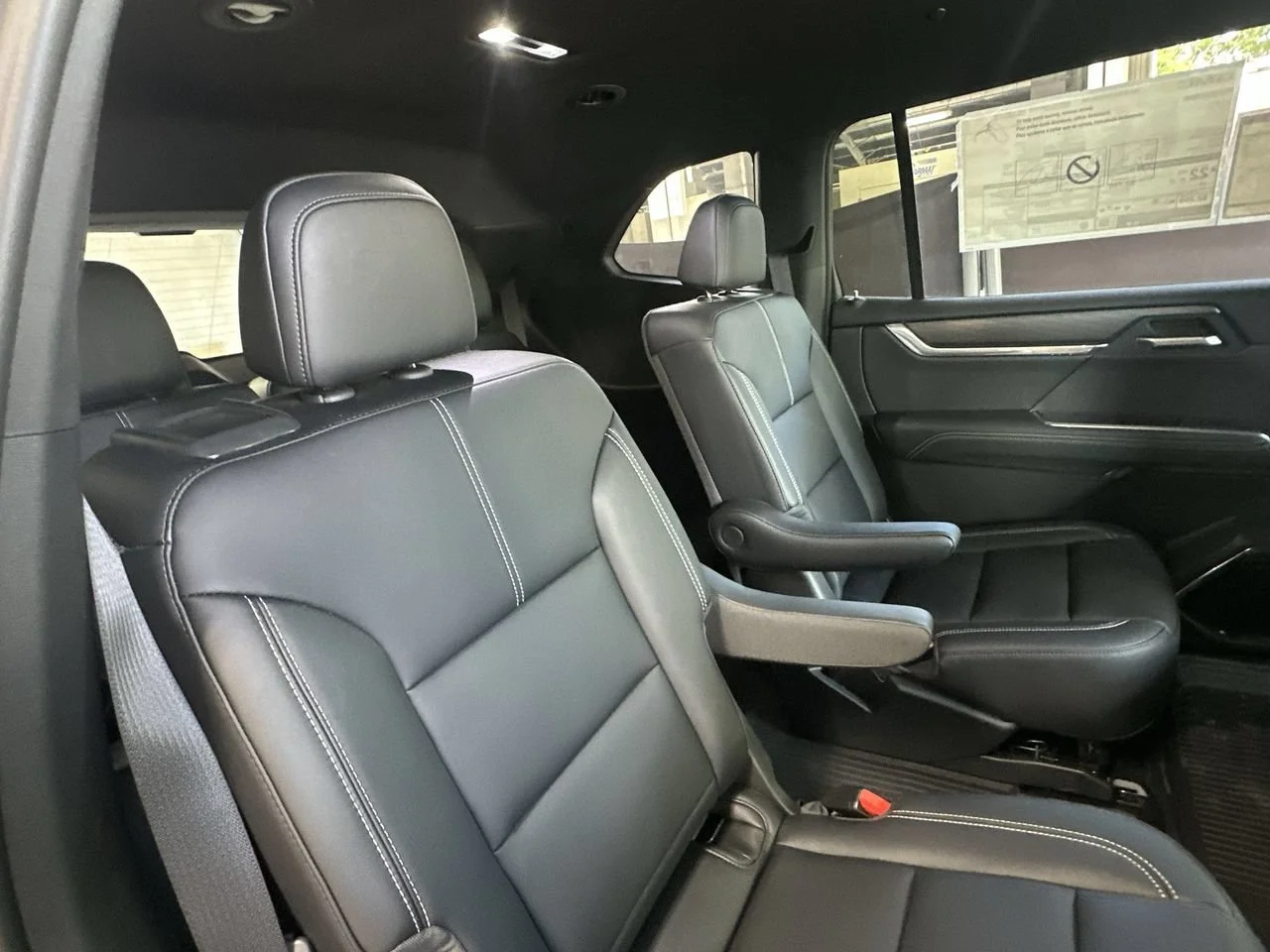 2026 GMC Acadia Elevation - Photo 26