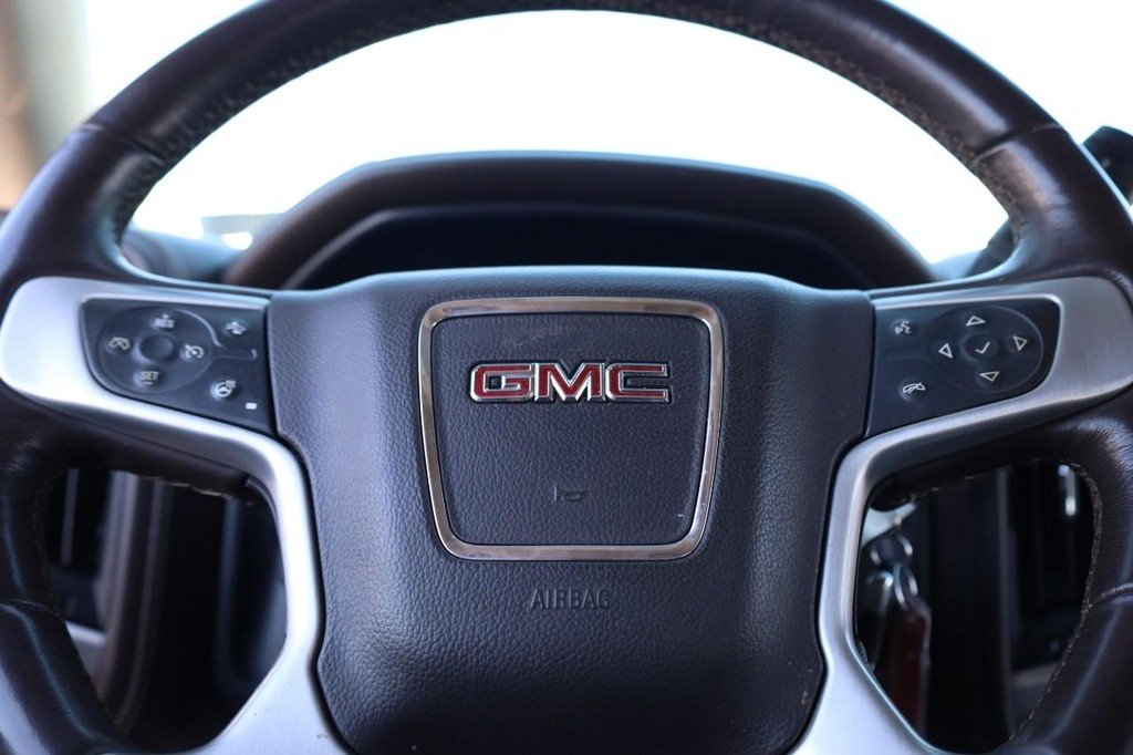 Used 2016 Summit White GMC 4WD Crew Cab 143.5" SLT image 10