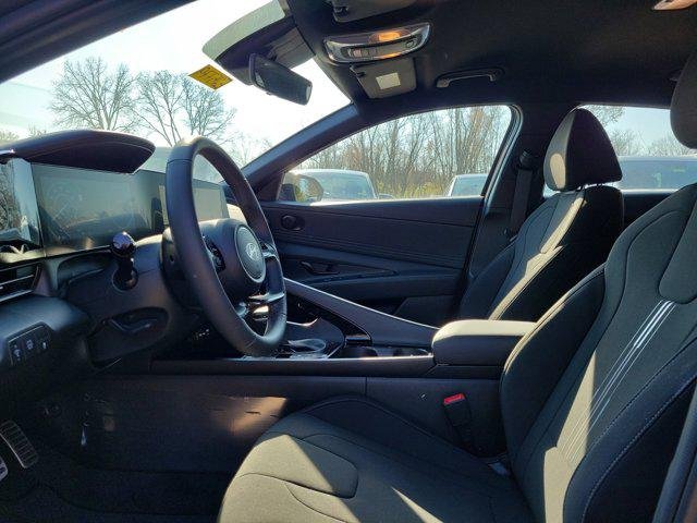 2025 Hyundai Elantra Blue - Photo 15