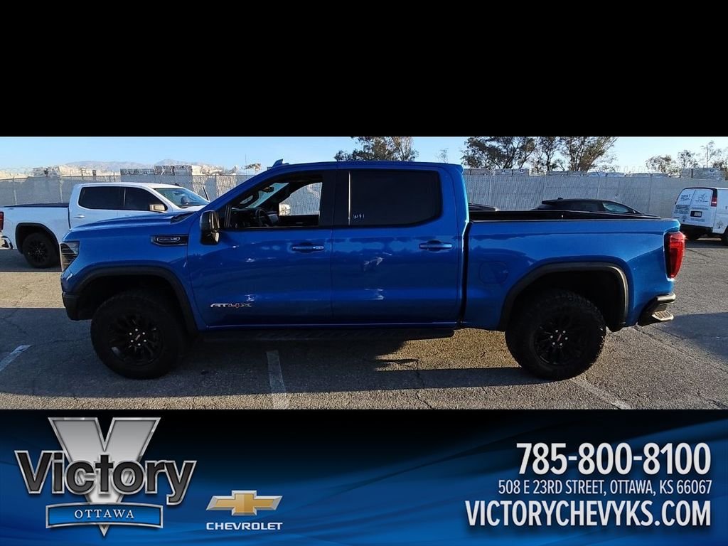 2023 GMC Sierra 4WD Crew Cab Short Box AT4X's photo