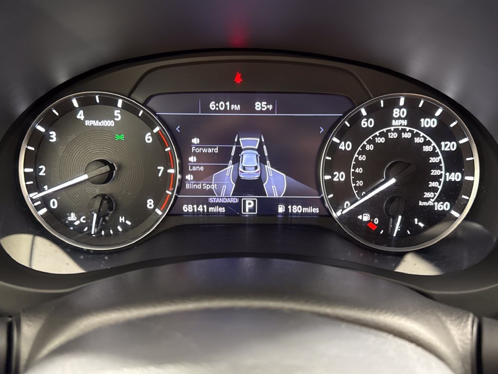 Used 2021 Gray INFINITI LUXE image 15