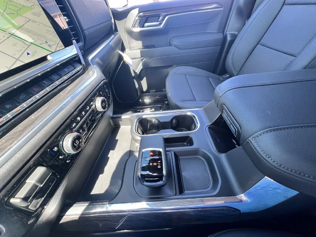New 2026 Polar White Tricoat Chevrolet LTZ image 24
