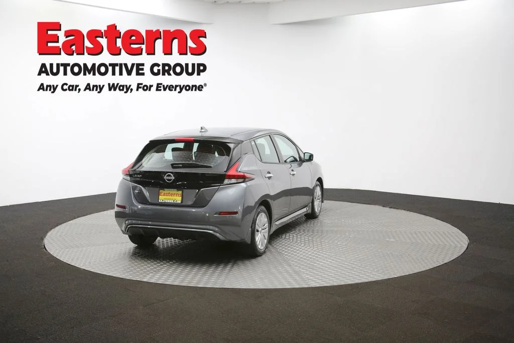 Used 2023 Gray Nissan S image 38