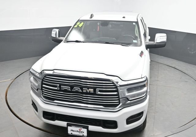 Used 2024 White Ram Laramie image 10