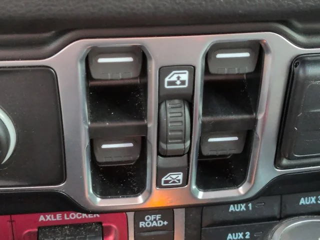 Used 2025 Blue Jeep Willys image 23