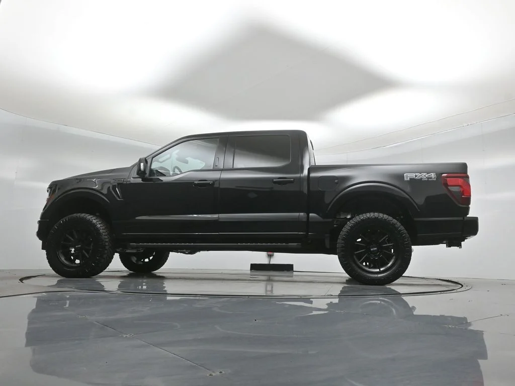 New 2026 Agate Black Metallic Ford XLT image 45