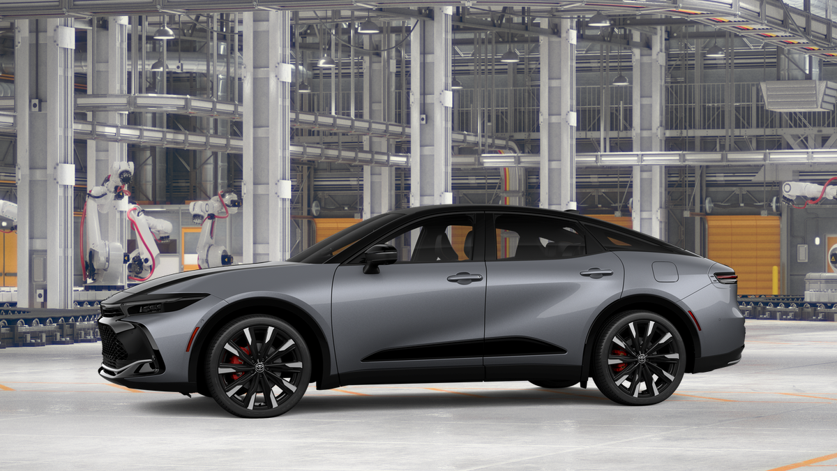 New 2027 Heavy Metal with Black bi-tone Toyota Platinum image 3