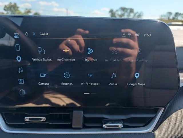 2027 Chevrolet Equinox LT - Photo 19