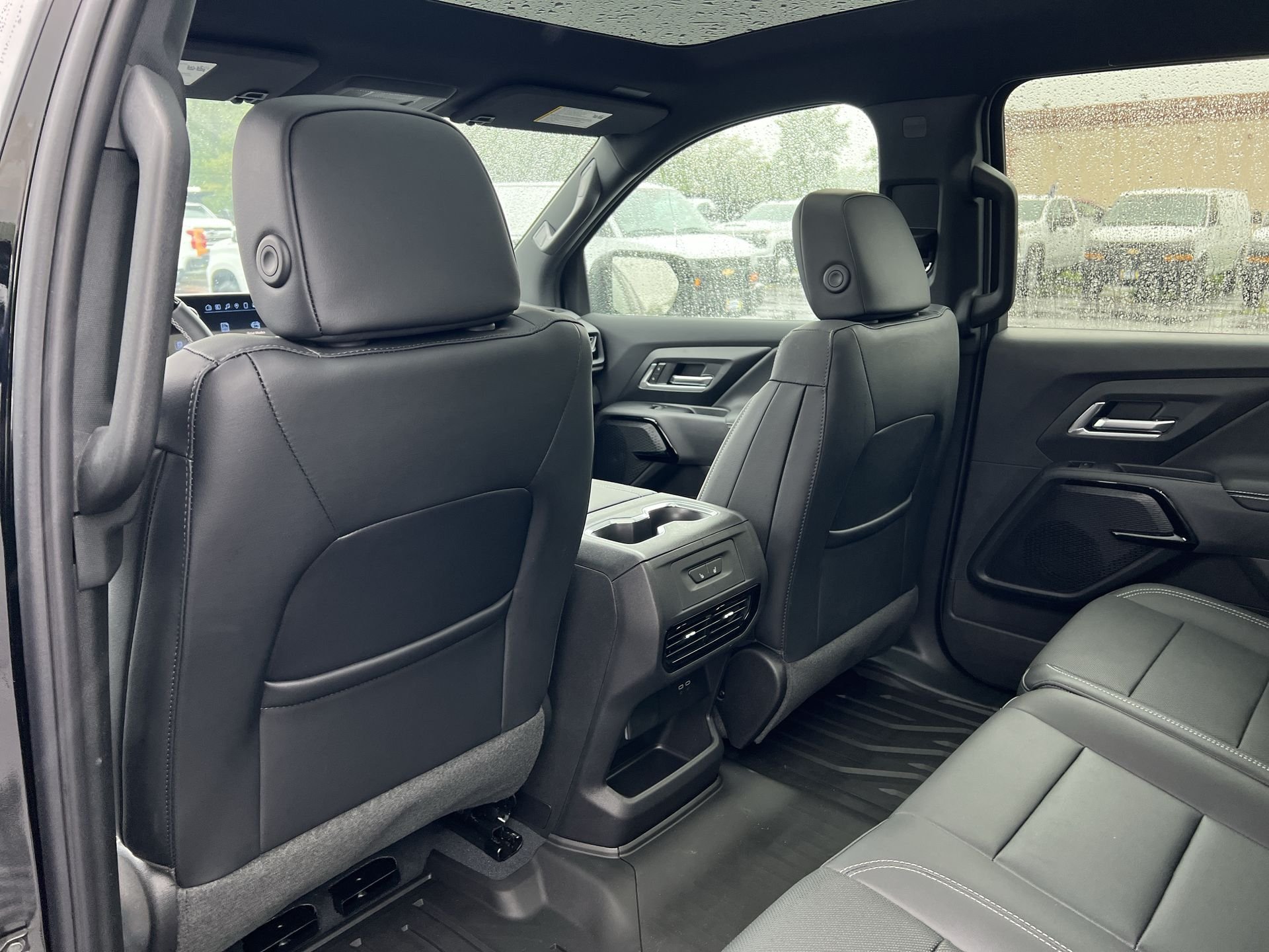 2025 Chevrolet Silverado EV LT - Photo 11