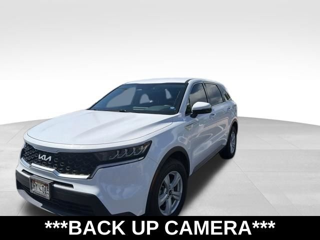 Used 2023 White Kia LX image 5